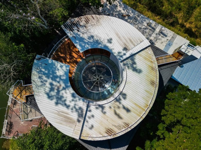 Varee Valley Jungle Junction 餐厅和咖啡厅由 NPDA Studio 设计