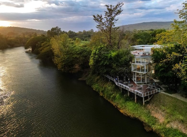 Varee Valley Jungle Junction 餐厅和咖啡厅由 NPDA Studio 设计