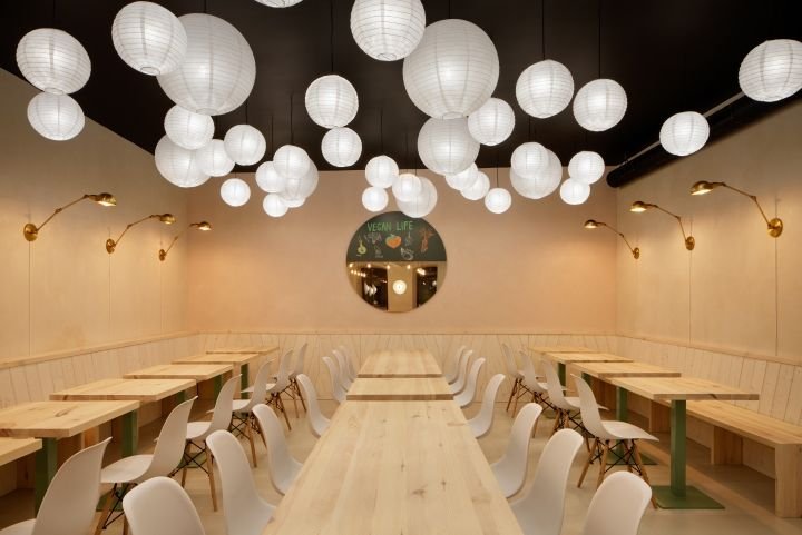 Vegan Life 餐厅，由 Kryštof Blažek 设计，布拉格 – 捷克共和国