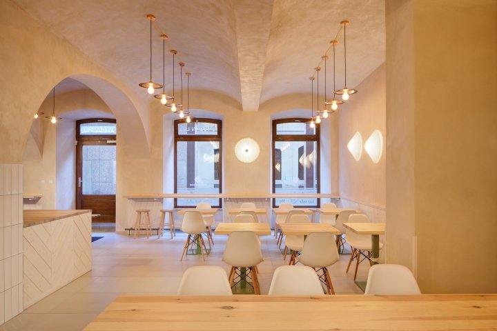 Vegan Life 餐厅，由 Kryštof Blažek 设计，布拉格 – 捷克共和国