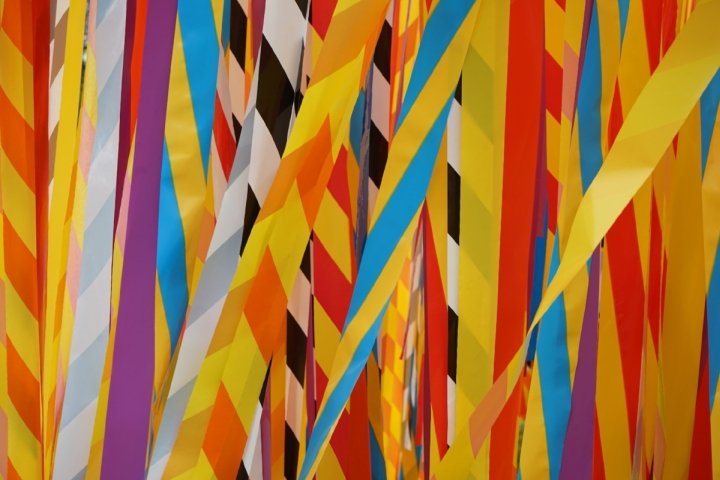 垂直线花园，由 Julia Jamrozik 和 Coryn Kempster 设计，加拿大魁北克省