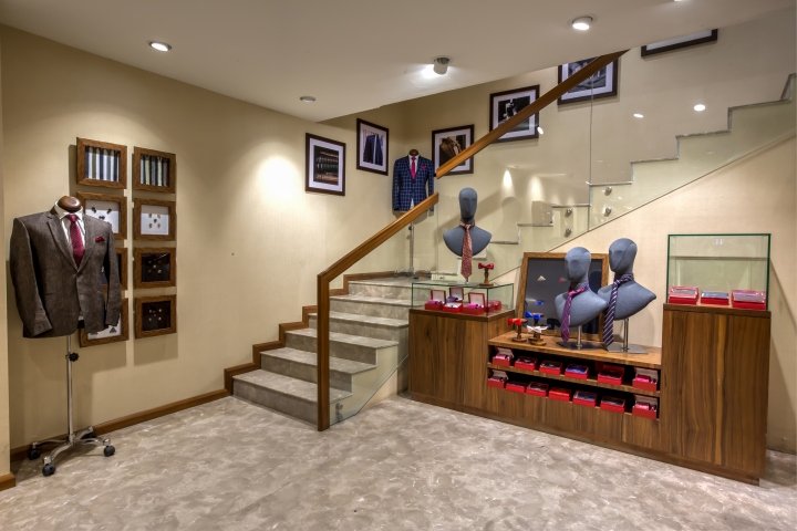 Via Monte Men 时装店,由 FRDC 设计,班加罗尔 – 印度 Via Monte Men 时装店,由 FRDC 设计,班加罗尔 – 印度