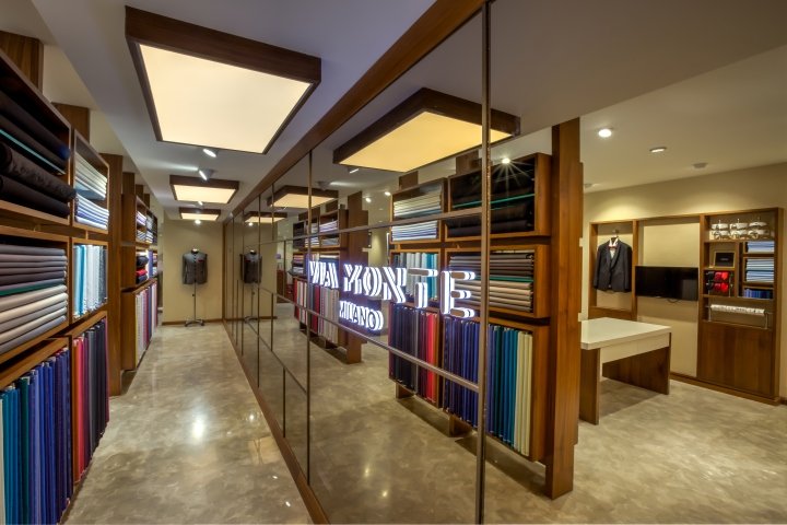 Via Monte Men 时装店,由 FRDC 设计,班加罗尔 – 印度 Via Monte Men 时装店,由 FRDC 设计,班加罗尔 – 印度