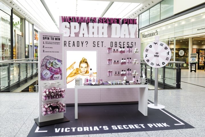 维多利亚的秘密 Pink Spahh Day 与英国 Lucky Fox 合作