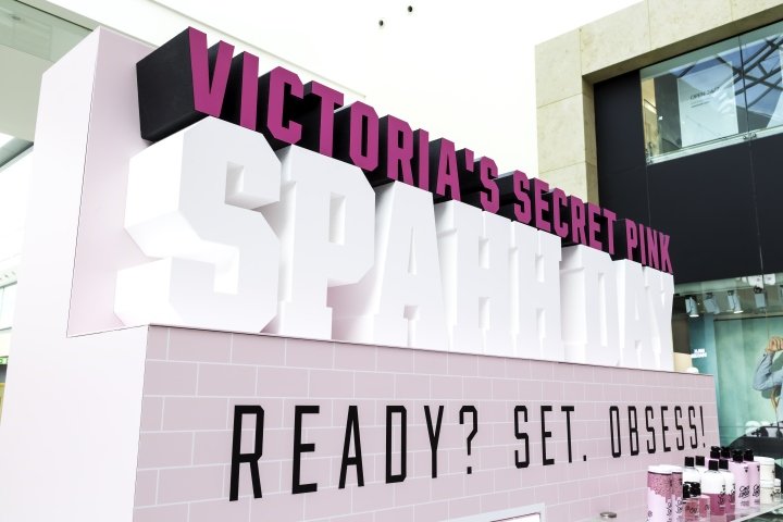 维多利亚的秘密 Pink Spahh Day 与英国 Lucky Fox 合作