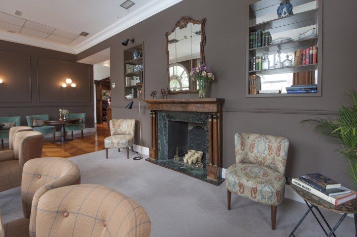 Villa Soro Hotel by Espacio en Blanco Estudio，圣塞巴斯坦 – 西班牙