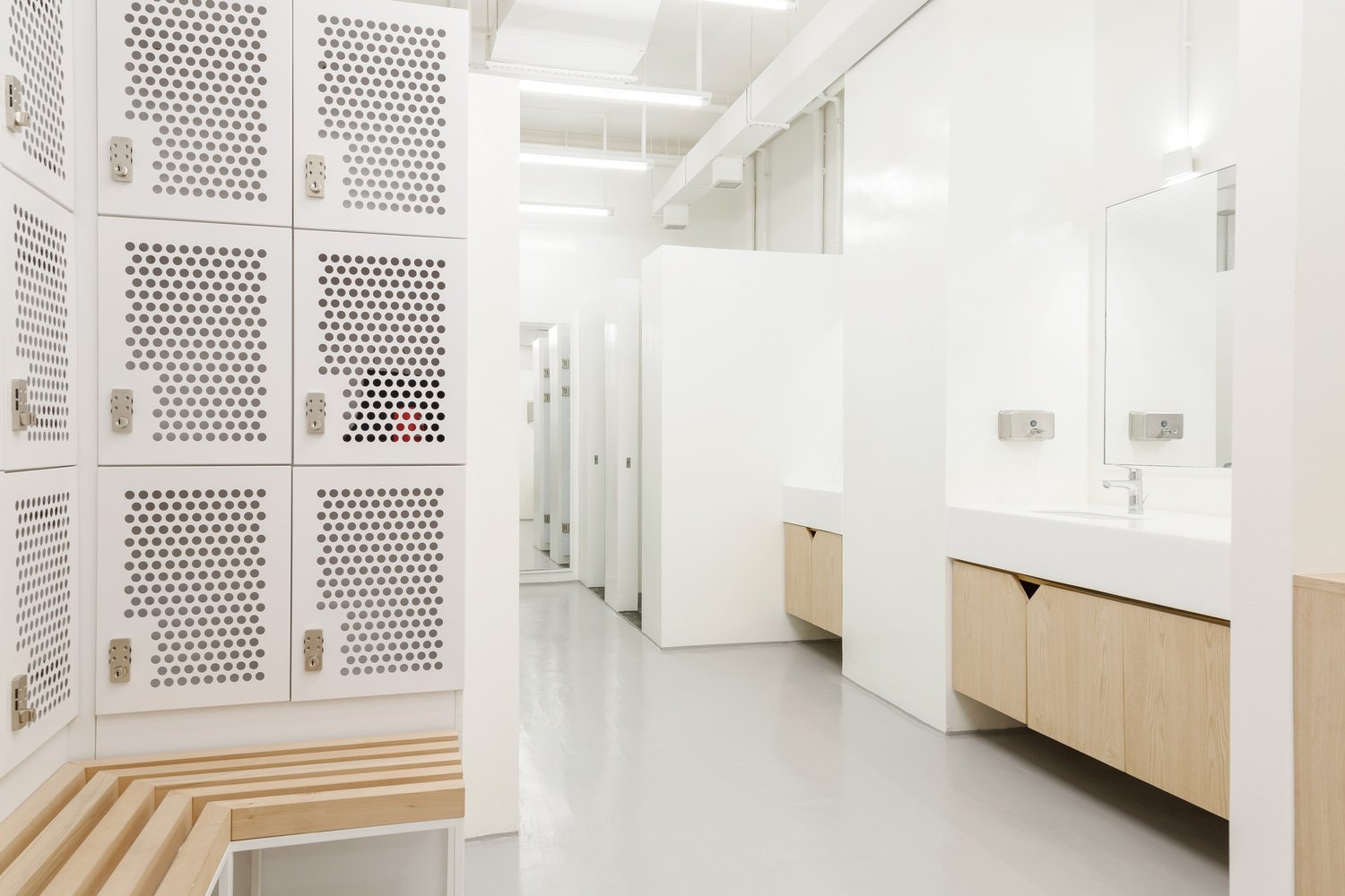 Vim & Vigor 健身房 / Rabih Geha Architects