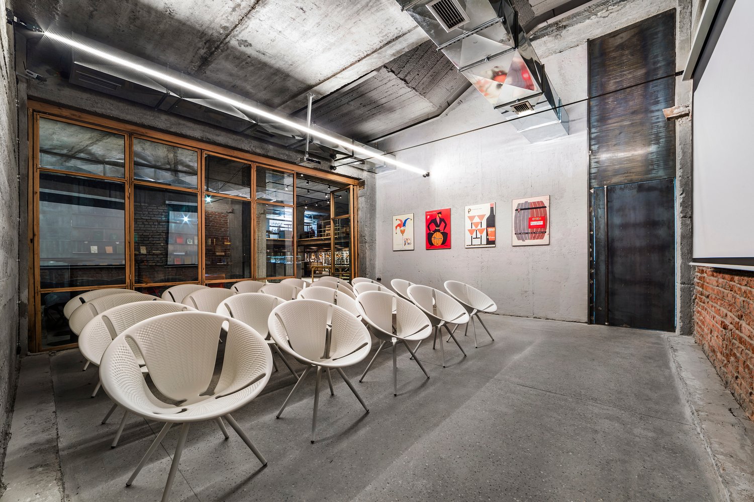 Vineria 酒窖由 NS Studio 设计