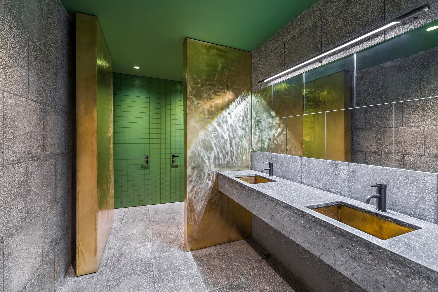 Vineria 酒窖由 NS Studio 设计