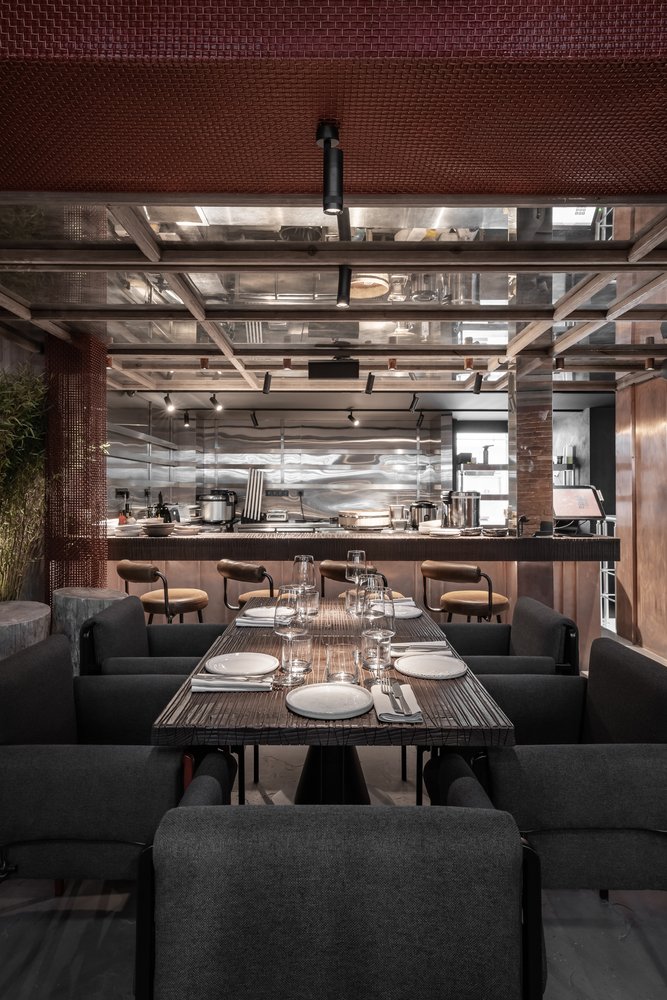 Virgin Izakaya Bar Odesa by Yodezeen