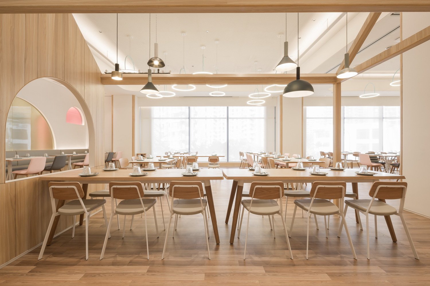 Vitaland 儿童餐厅由 Golucci Interior Architects 设计