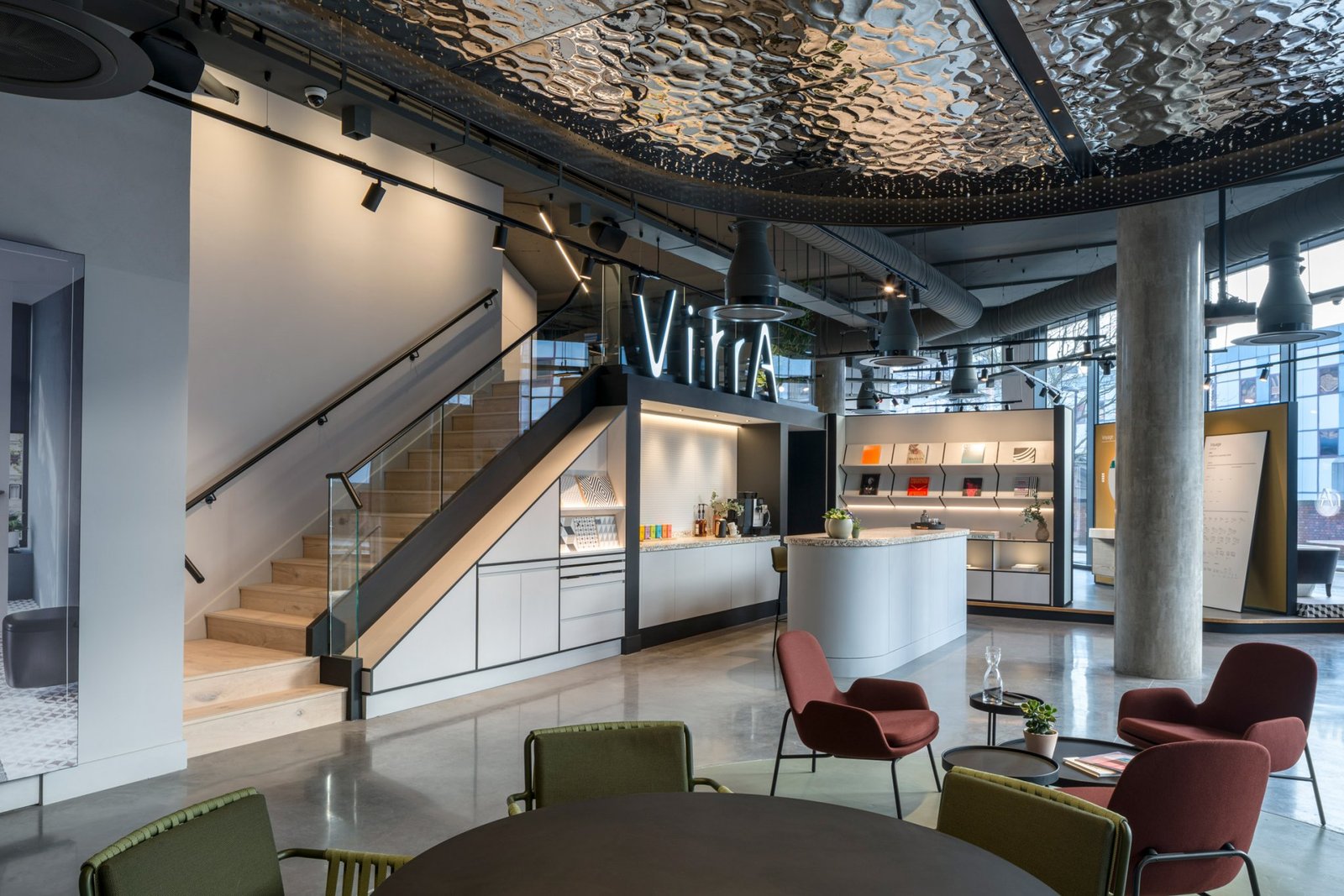TP Bennett 的 VitrA 旗舰展厅