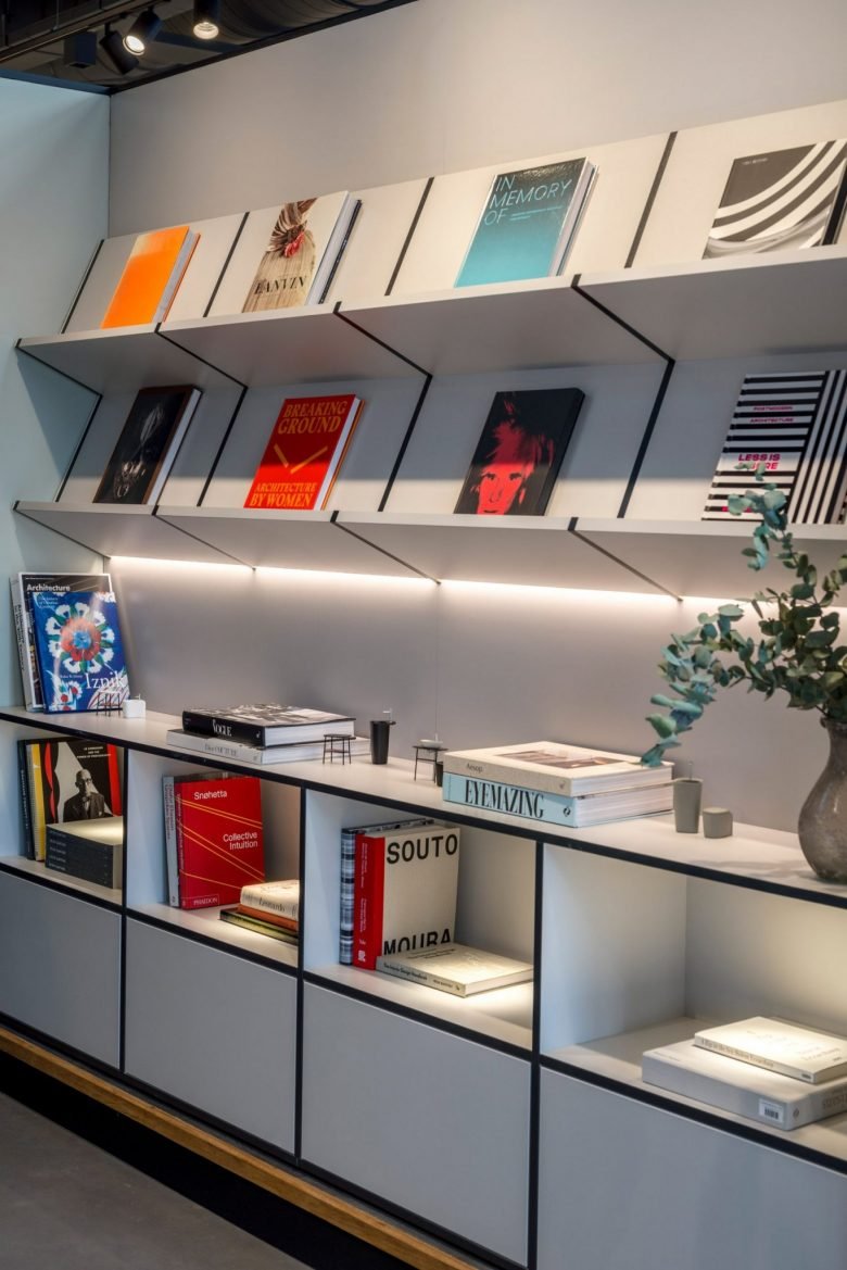 TP Bennett 的 VitrA 旗舰展厅