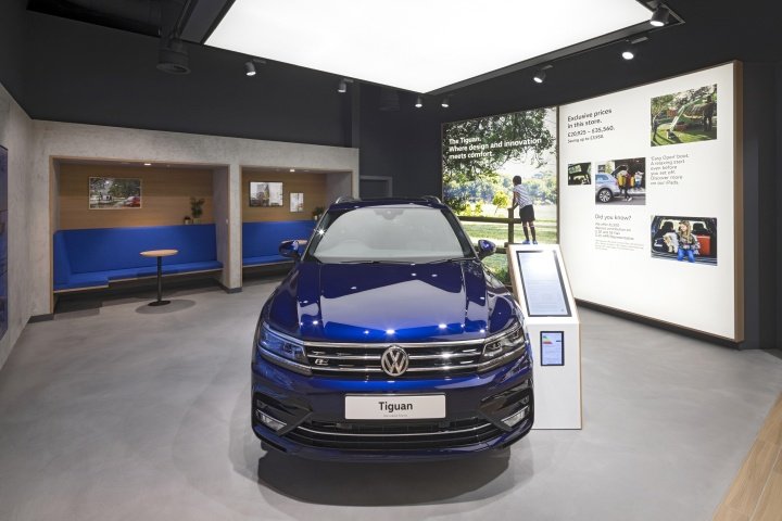 英国斗牛场 Dalziel & Pow 设计的大众汽车展厅