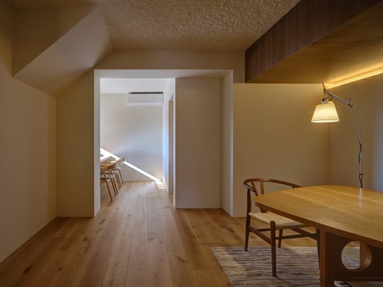 由夏尔巴人设计的 Vonzrr 咖啡馆