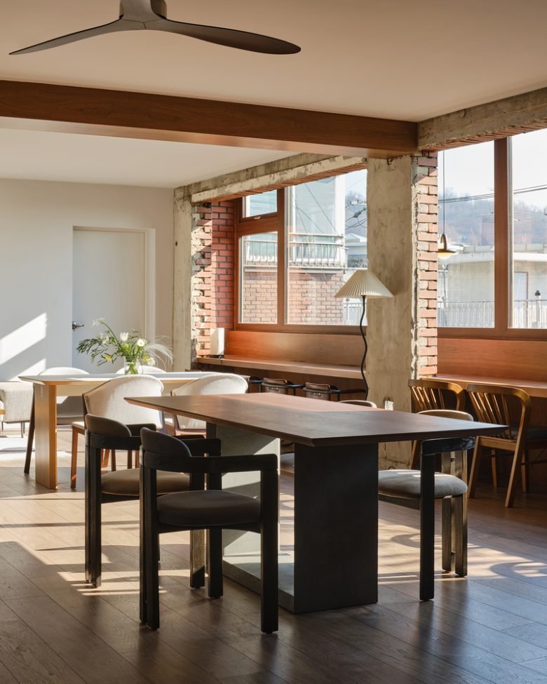 由夏尔巴人设计的 Vonzrr 咖啡馆