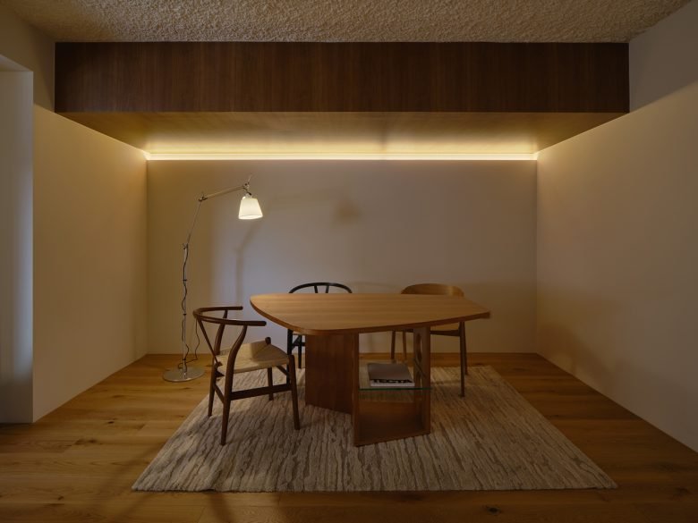 由夏尔巴人设计的 Vonzrr 咖啡馆