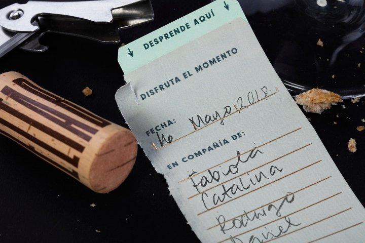 Futura 的 Vueltabajo 葡萄酒标签