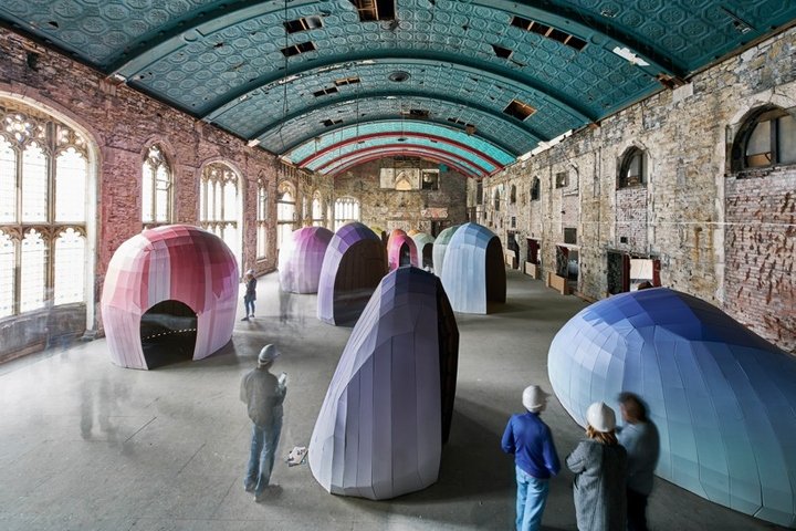 英国兰开夏郡 Lazerian 工作室的“色谱”装置 英国兰开夏郡 Lazerian 工作室的“色谱”装置