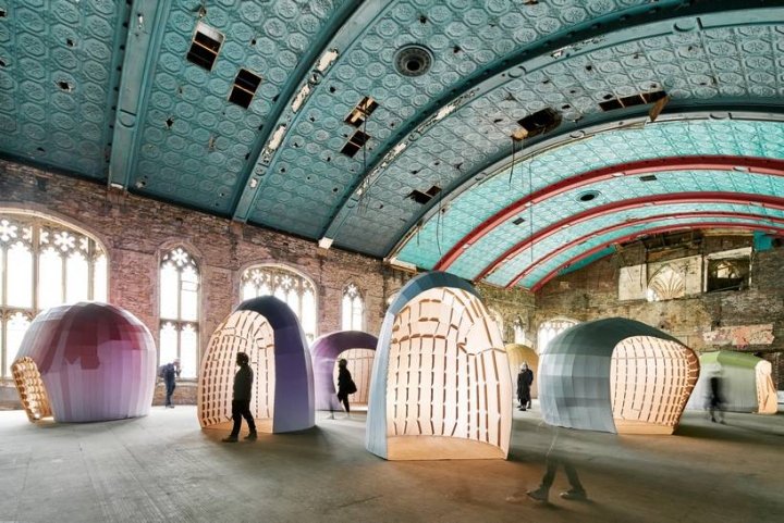 英国兰开夏郡 Lazerian 工作室的“色谱”装置 英国兰开夏郡 Lazerian 工作室的“色谱”装置