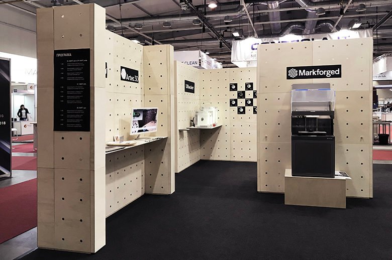 WallStack - 简单的模块化系统。在很多方面都有功能。