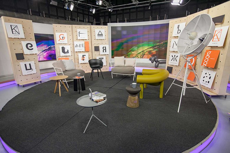 WallStack - 简单的模块化系统。在很多方面都有功能。