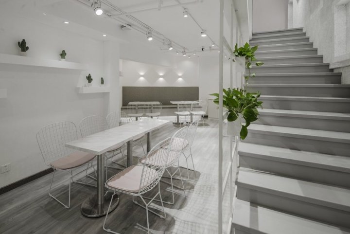 D+ 空间设计的太阳花店，中国常熟