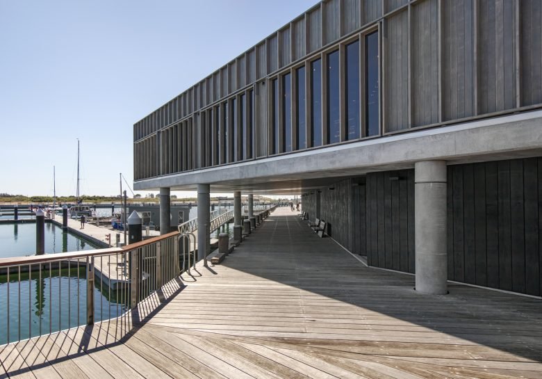 H&E Architects 的海滨酒馆