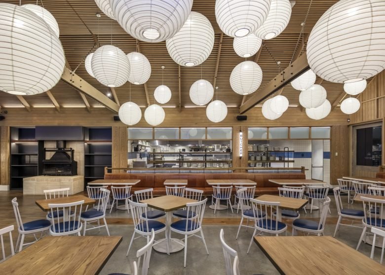 H&E Architects 的海滨酒馆