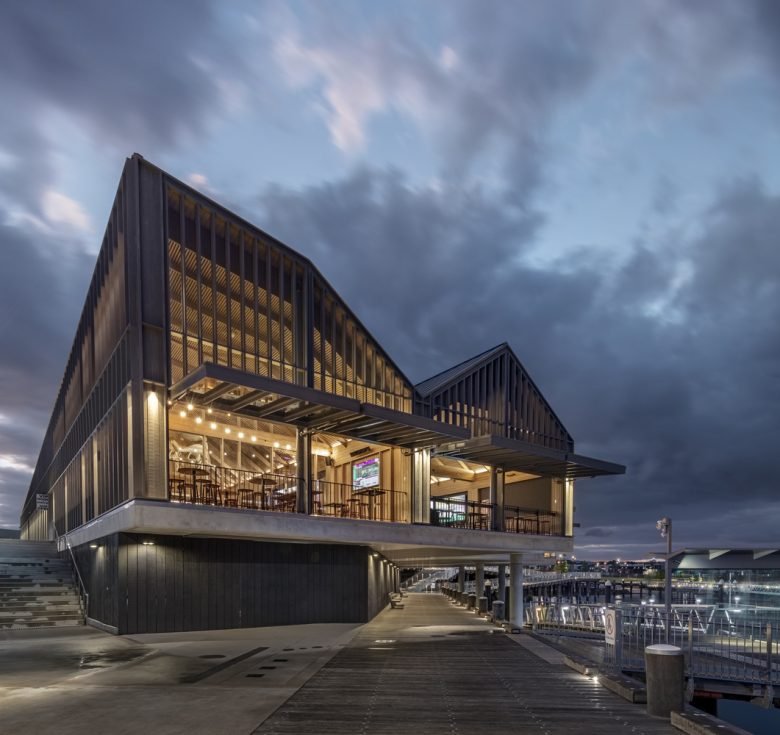 H&E Architects 的海滨酒馆