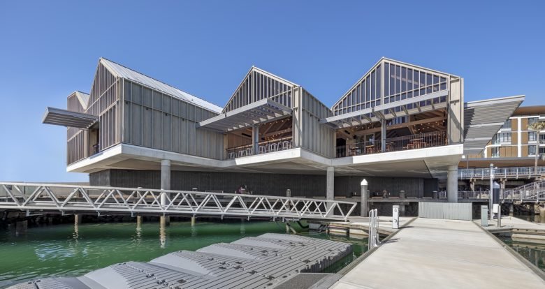 H&E Architects 的海滨酒馆