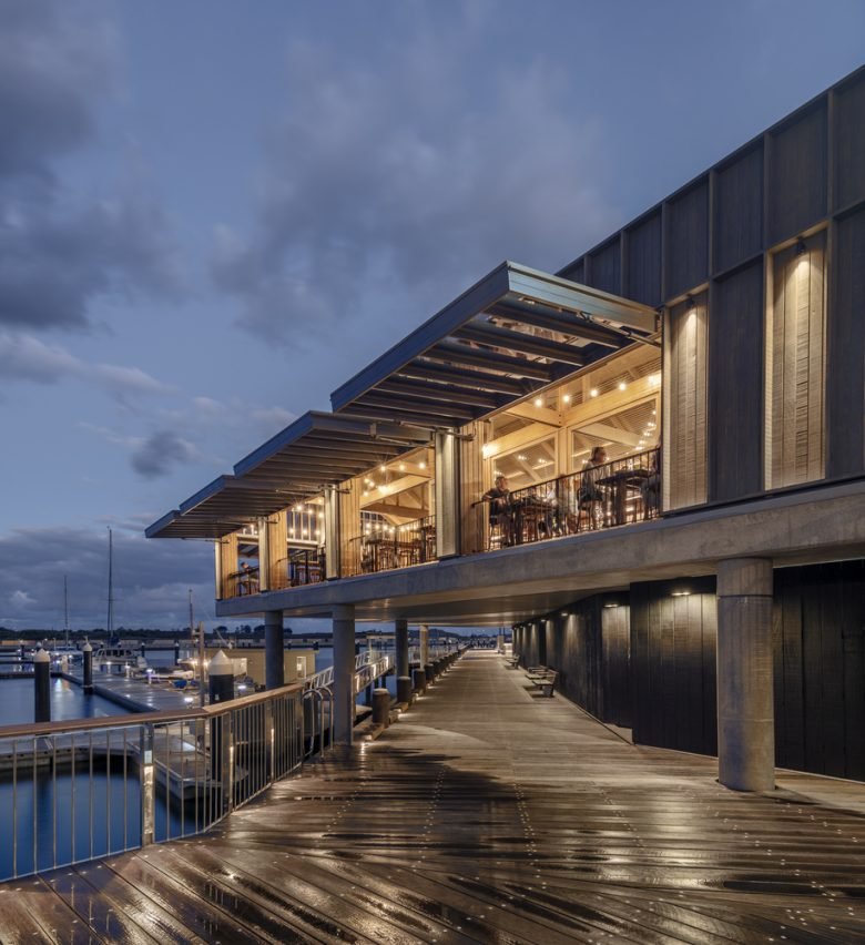 H&E Architects 的海滨酒馆