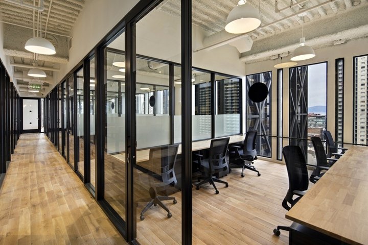 WeWork Embarcadero Center 联合办公空间，由 MSA Architecture + Design 设计，美国旧金山