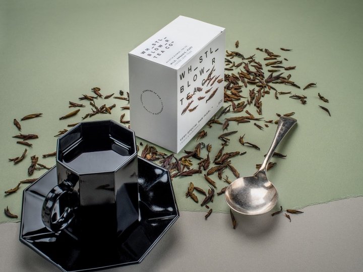 Black Squid Design 设计的 Whistle Blower Tea Co. 包装