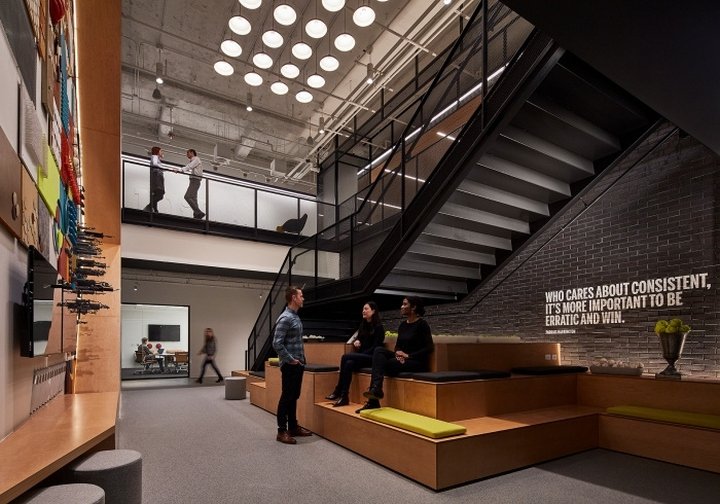 威尔逊体育用品办公室，由 Gensler 设计，芝加哥 - 伊利诺伊州