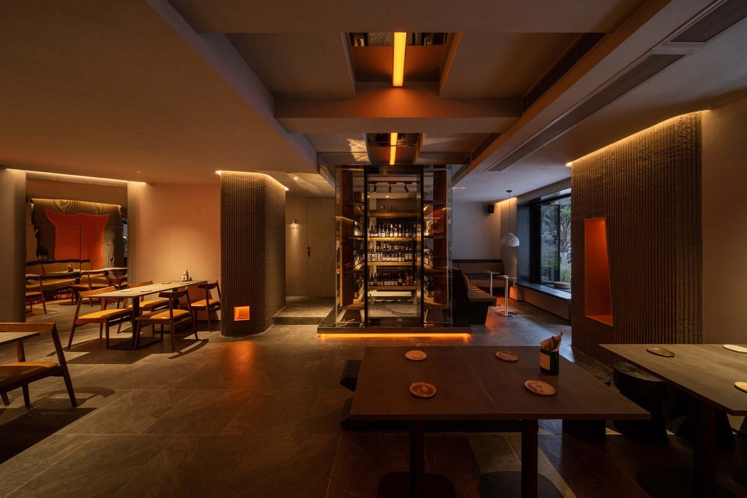 WT Architects 的葡萄酒坚果