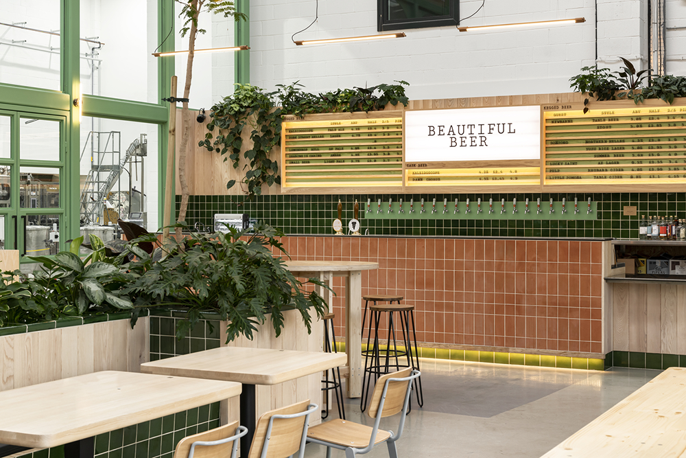 Studio B 设计的 Wiper 和 True Taproom & Brewery