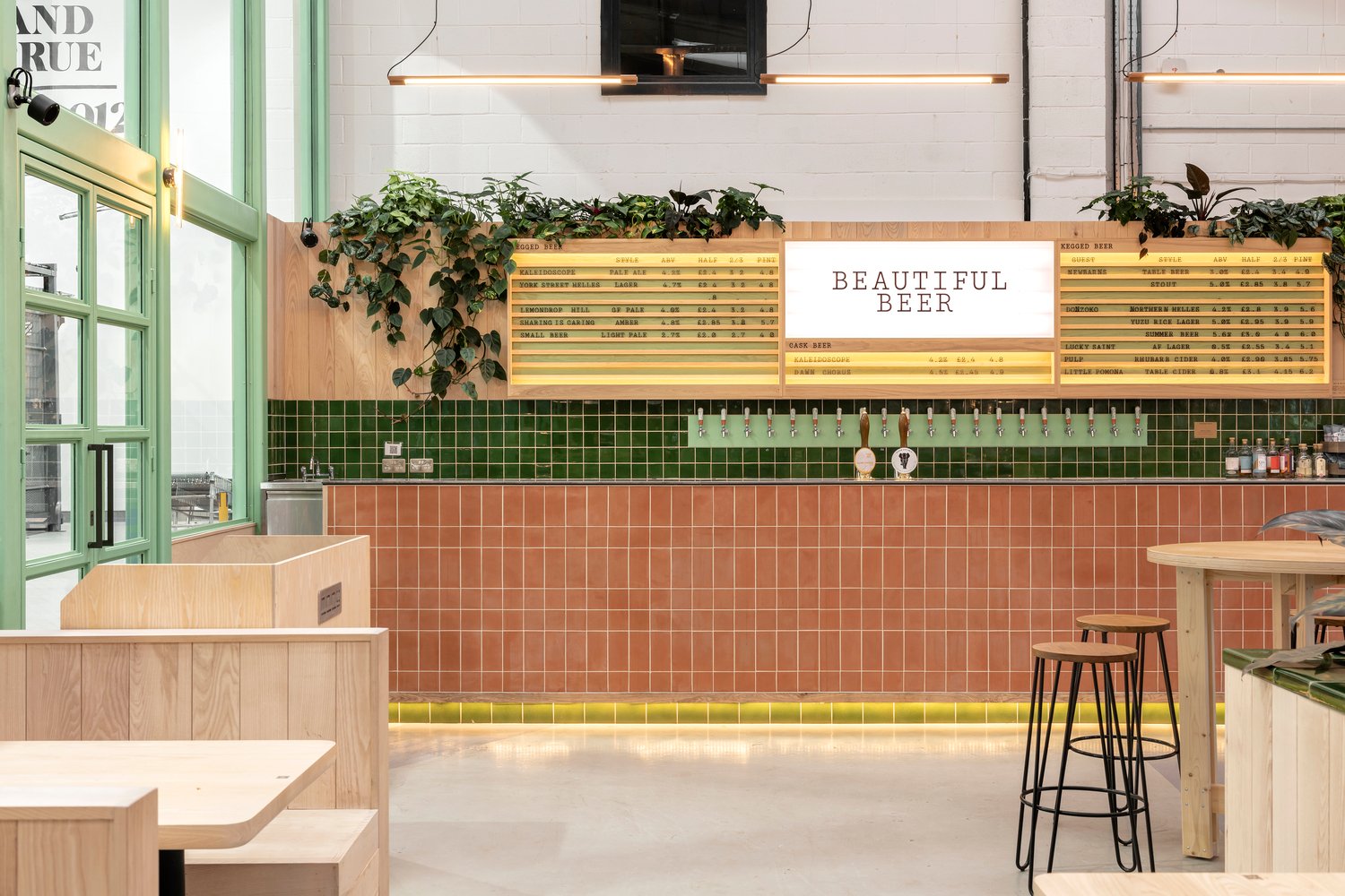 Studio B 设计的 Wiper 和 True Taproom & Brewery