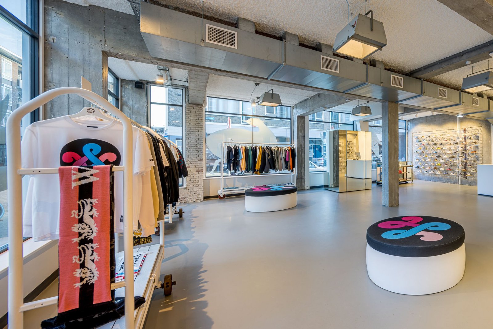 佩伊 (Pey) 的《Woei 鹿特丹》 佩伊 (Pey) 的《Woei 鹿特丹》