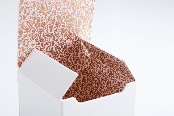 Woodlot 蜡烛通过算术包装 Woodlot 蜡烛通过算术包装