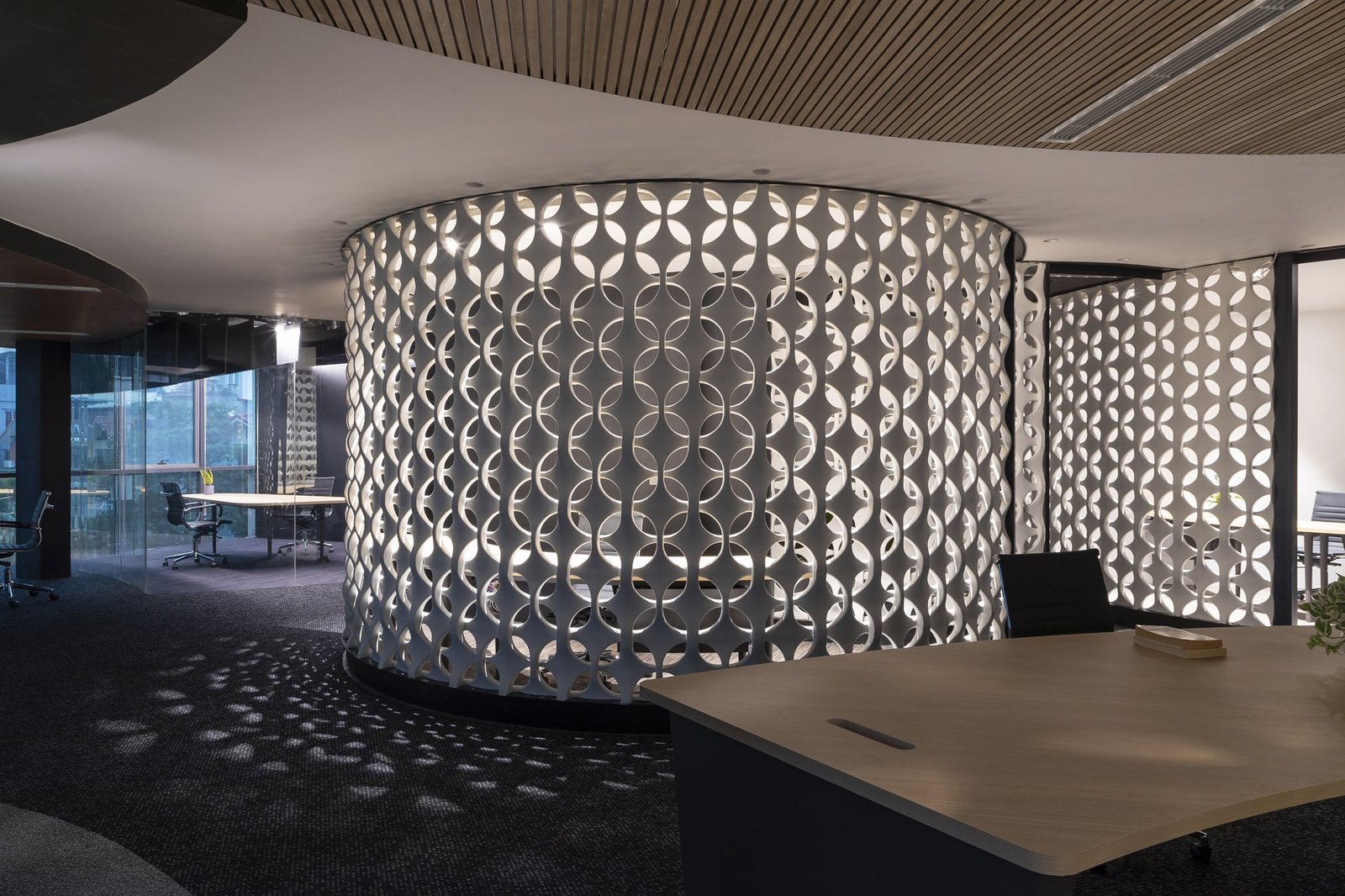 编织屏风办公室