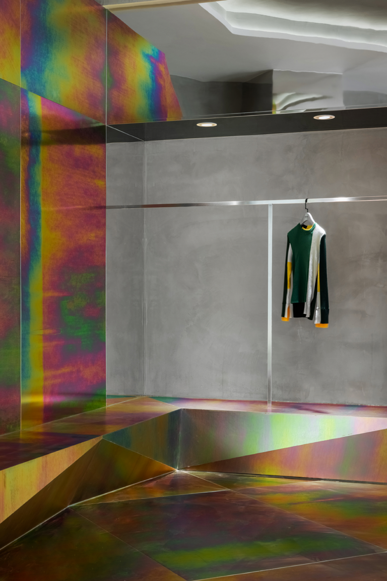 集艺空间设计的 XSELECT 商店