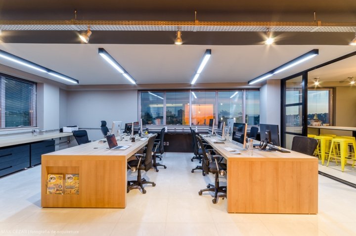 YORK design+digital 总部由 NID 工作室设计，乌贝兰迪亚 – 巴西