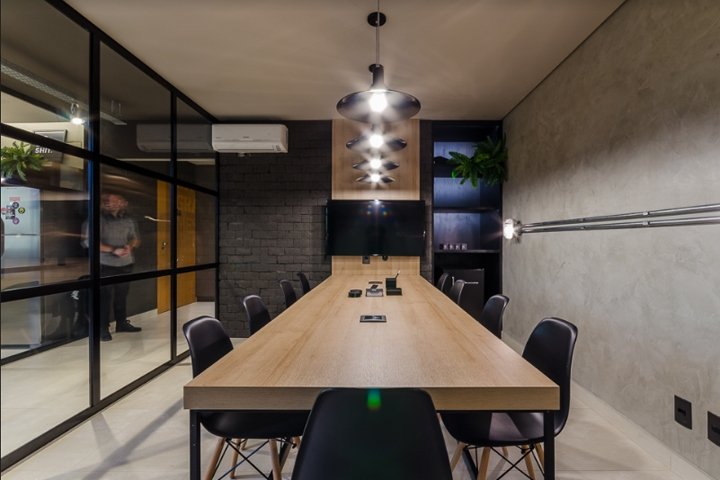 YORK design+digital 总部由 NID 工作室设计，乌贝兰迪亚 – 巴西