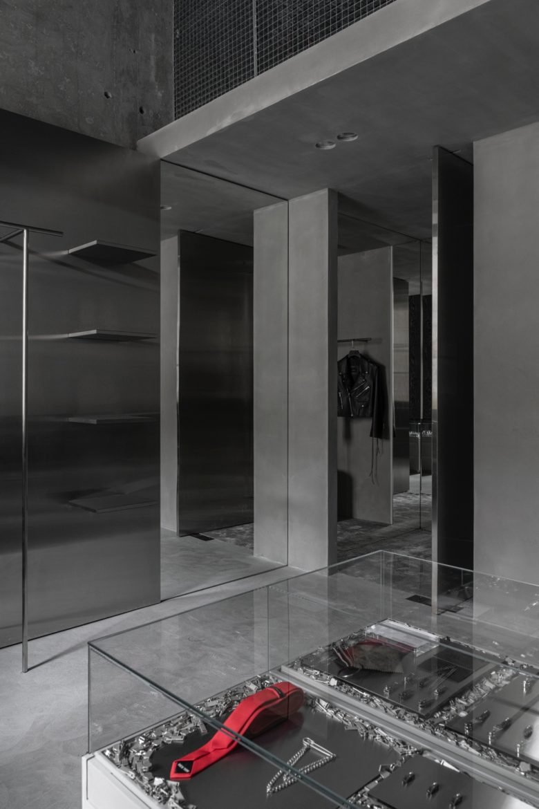 YULIAWAVE store by Gulyaev \ Tsakharias