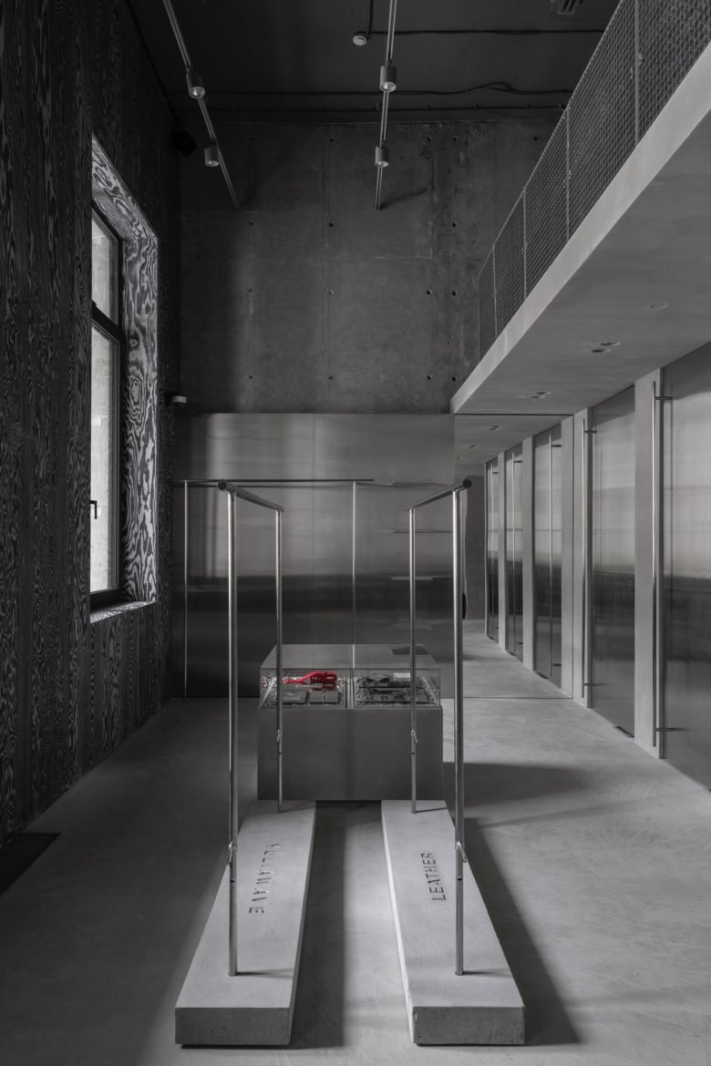 YULIAWAVE store by Gulyaev \ Tsakharias