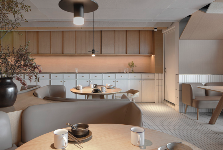 燕舍餐厅 / Golucci Interior Architects 燕舍餐厅 / Golucci Interior Architects
