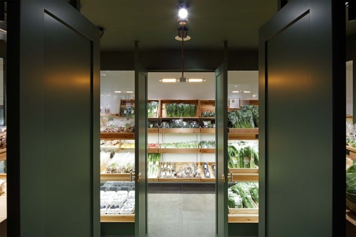 Headstarts 设计的 Yaoyasuika 蔬菜店，横滨 – 日本