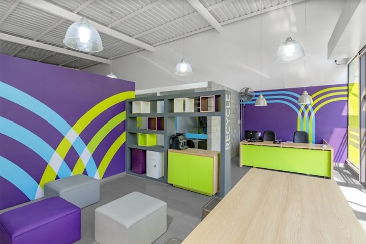 Yázigi – Loko Design 语言学校网络，巴西圣保罗