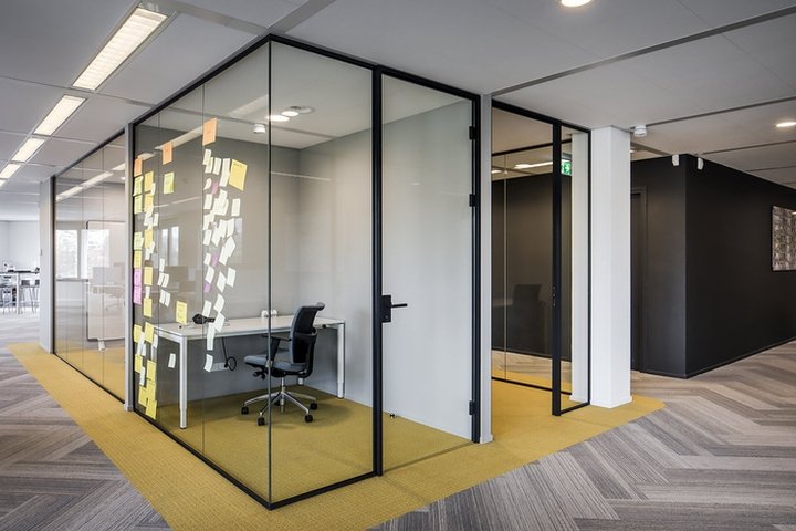 荷兰纳尔登 DZAP 设计的 Yellowtail 办公室 荷兰纳尔登 DZAP 设计的 Yellowtail 办公室